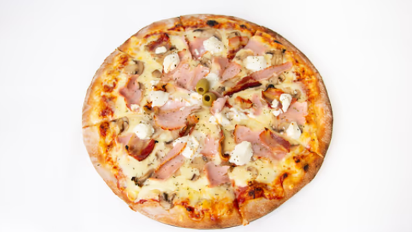 Domaćinska pizza + Coca Cola 1.5l